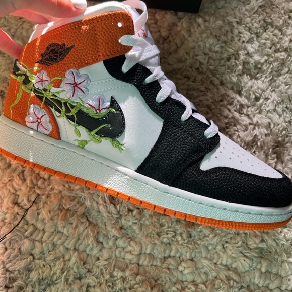 Jordan Other - Air Jordan retro mid 1s white black and orange men’s 6